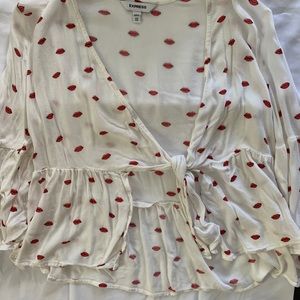 Express lips blouse